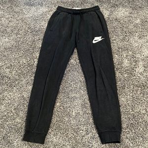 Black Nike sweatpants